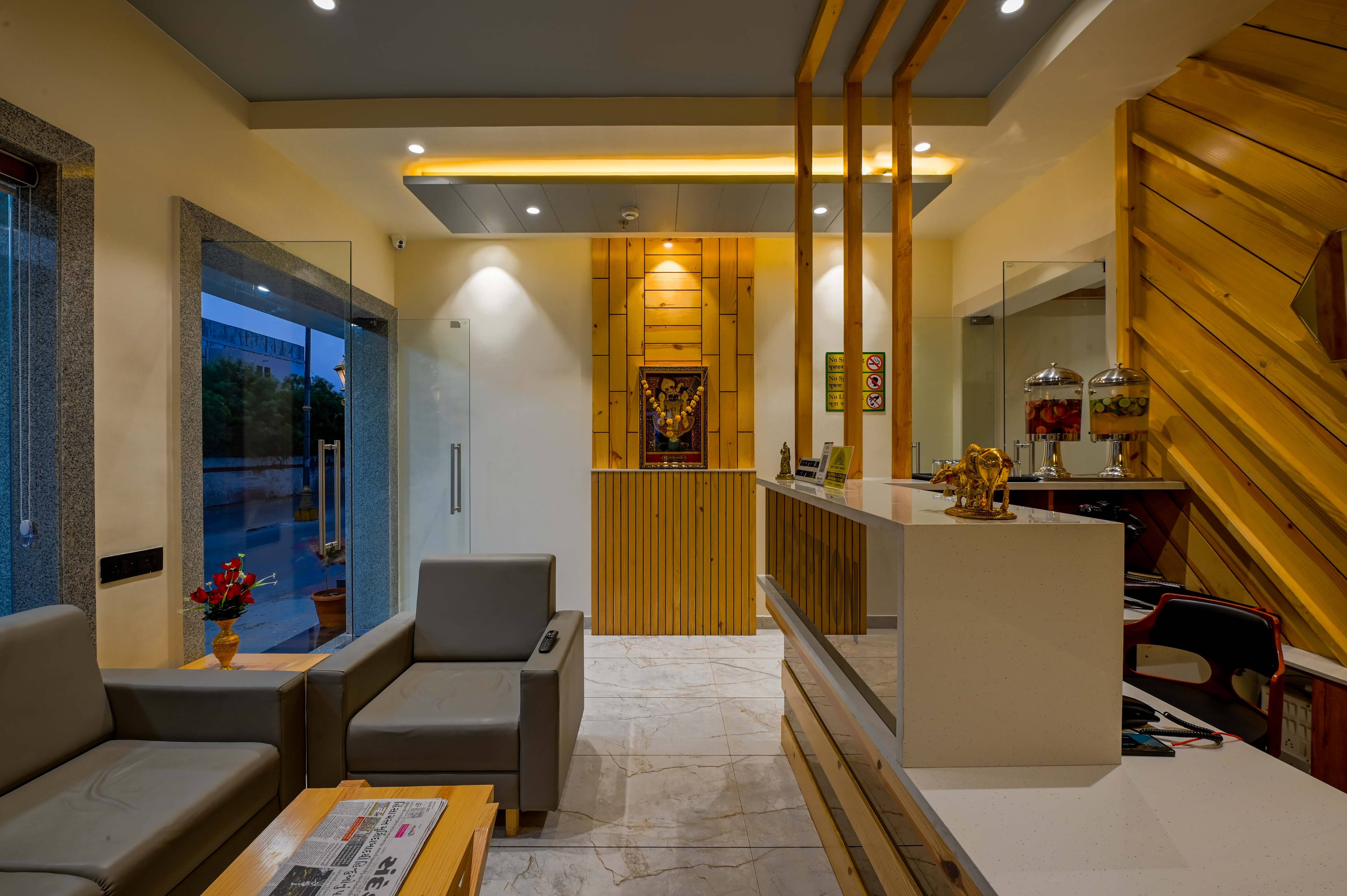 Hotel Lobby